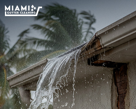 Emergency Gutter Repair Miami: Fix Sagging Channels & Leaky Seams Instantly